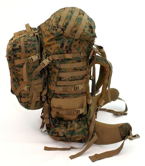 usmc men's running gear bag.